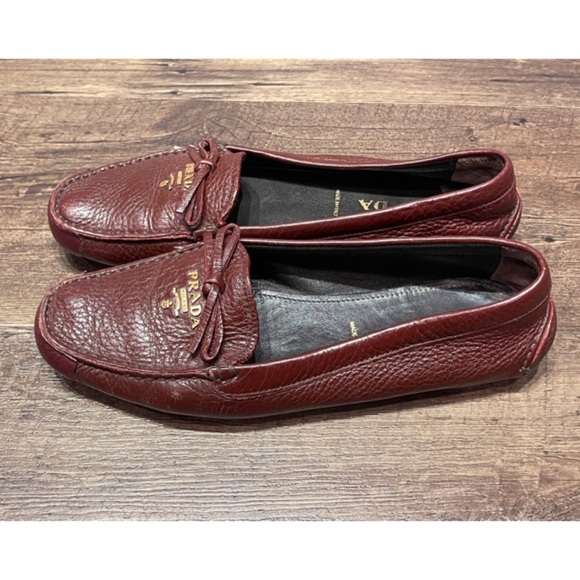 ✨Vintage PRADA Gold Logo Leather Loafers Slip-On Flats with Bow - Picture 7 of 13
